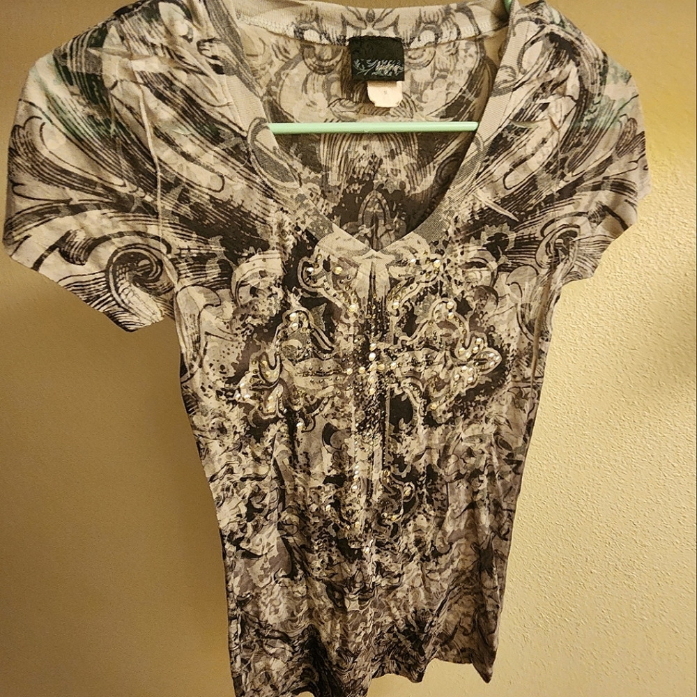 Intricate Top Design